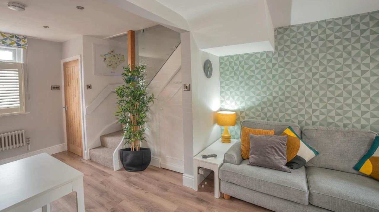 Modern 3-Bed House On Tarporley High Street Villa Eksteriør bilde