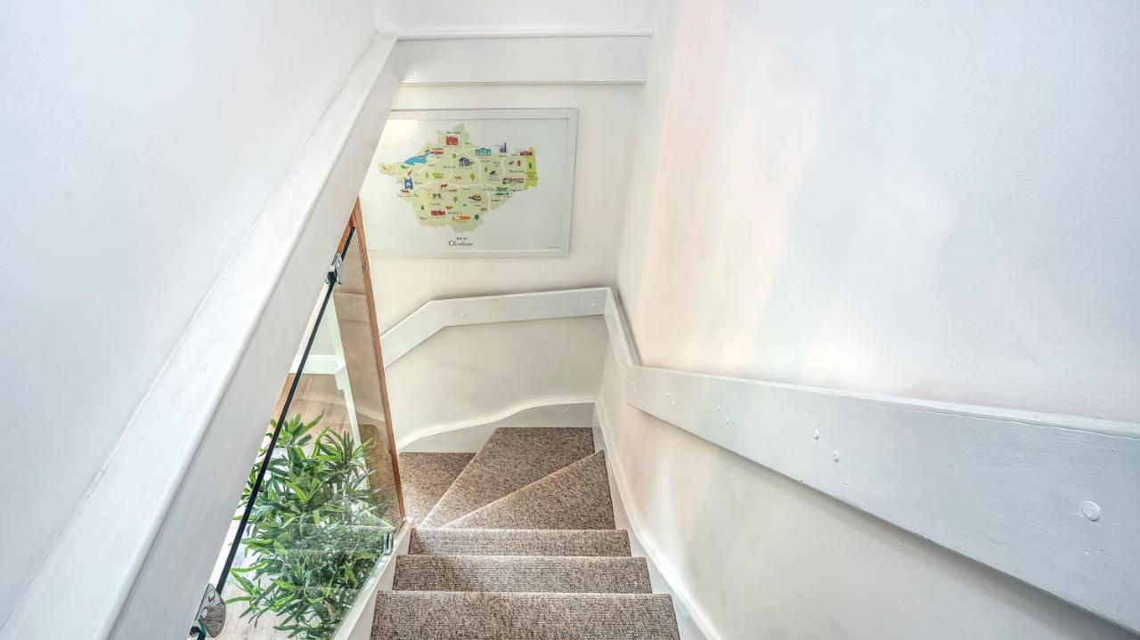 Modern 3-Bed House On Tarporley High Street Villa Eksteriør bilde